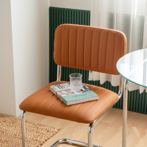 CLC460 오스카 사이드체어인조가죽 스틸 퀄팅 홈 카페 포인트 디자인 의자